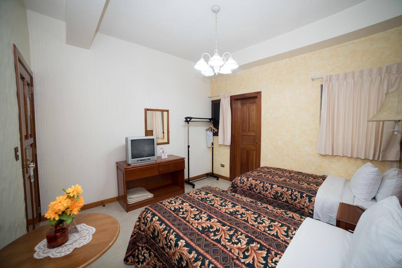 Hotel Anna Inn Olintepeque Buitenkant foto