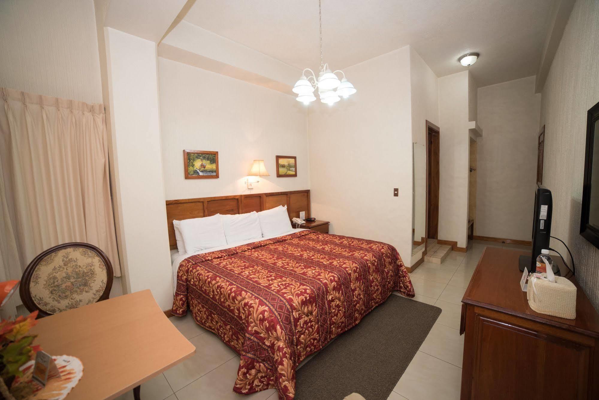 Hotel Anna Inn Olintepeque Buitenkant foto